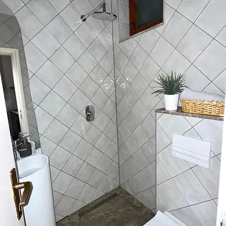 Soca Escape Бовец